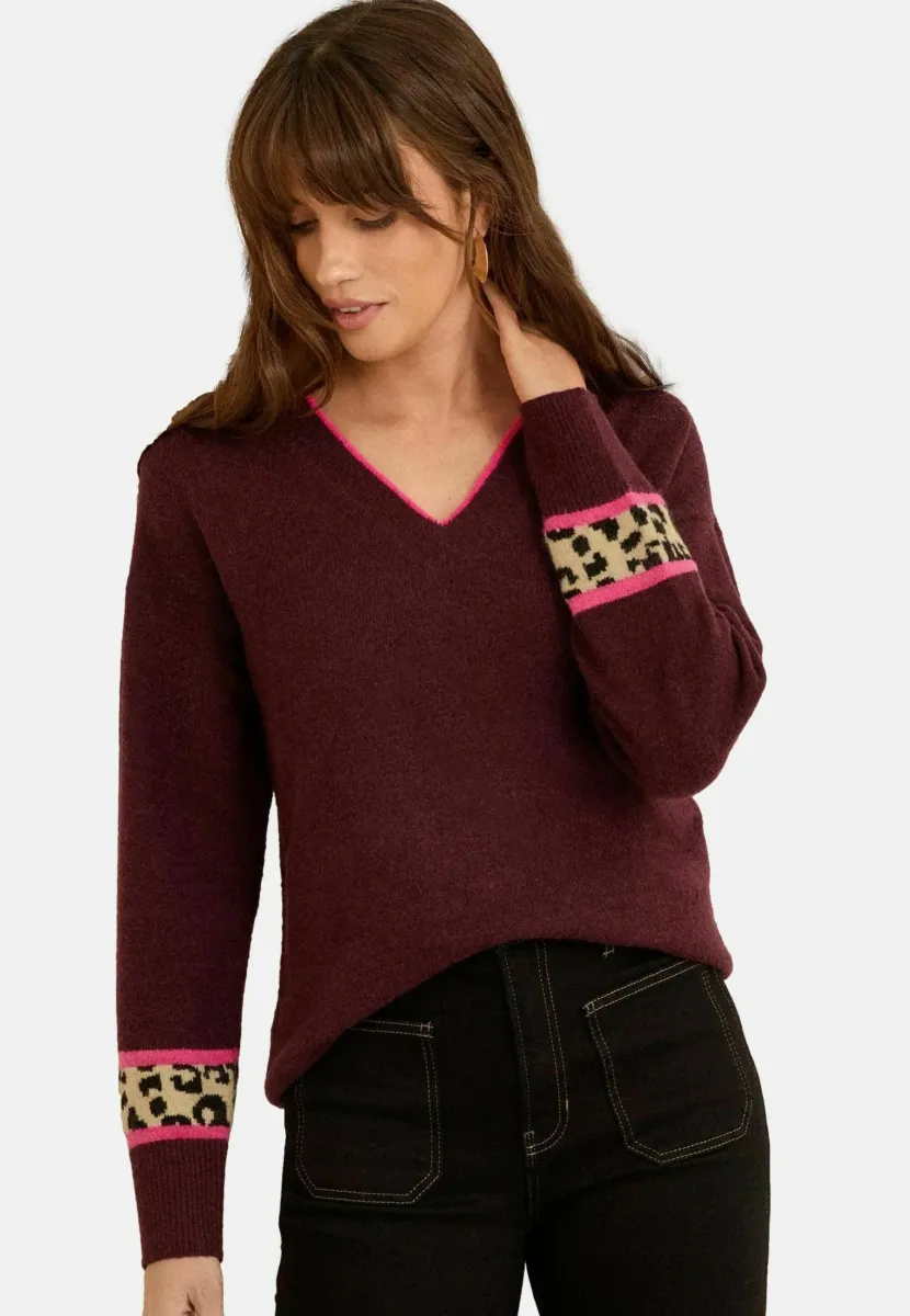 REGULAR FIT - PRINT V-NECK COSY - Strickpullover - berry animal stripe