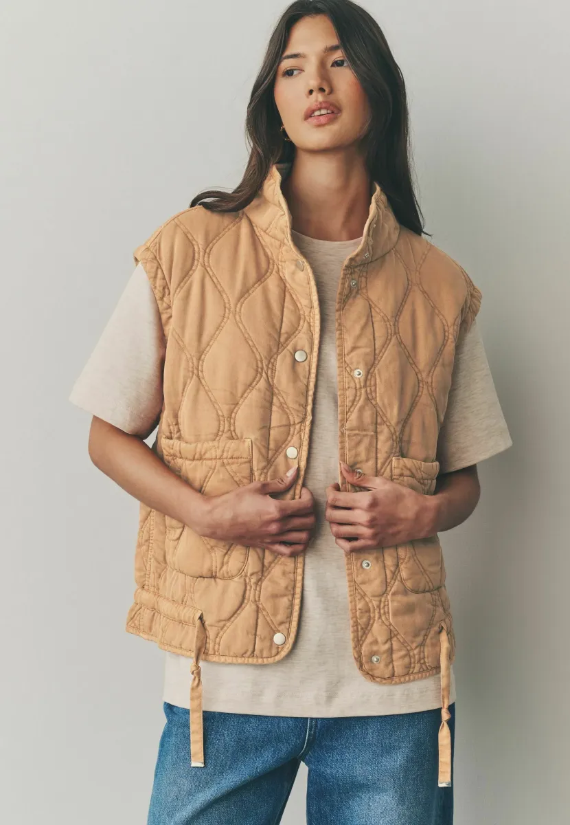 REGULAR FIT - QUILTED  - Weste - rust brown