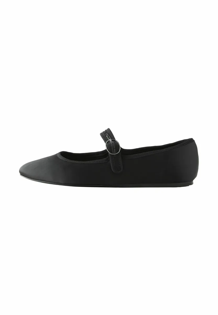 REGULAR FIT - Riemchenballerina - black satin