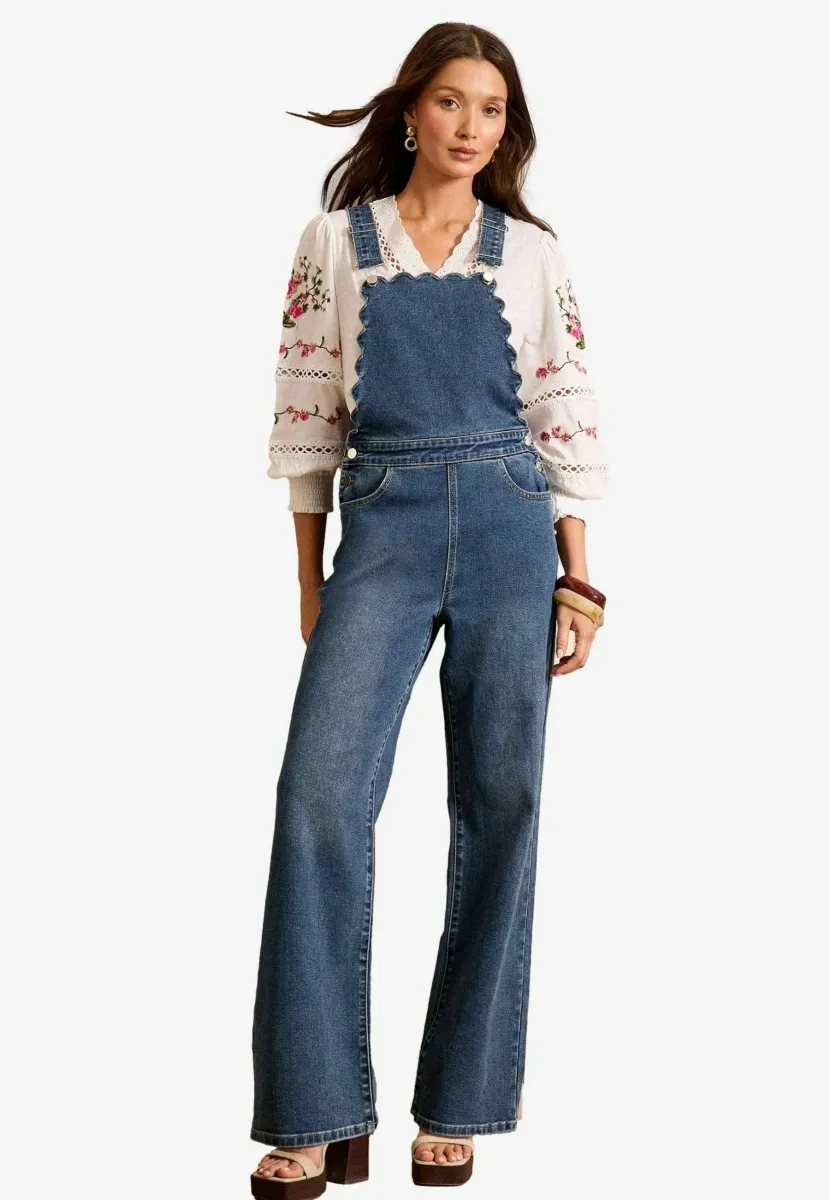 REGULAR FIT - SCALLOP EDGE  - Latzhose - mid wash blue