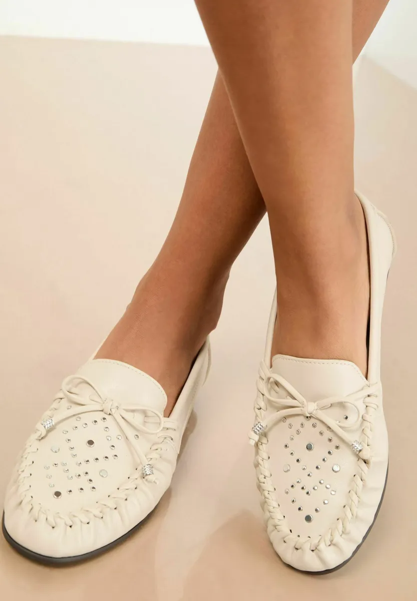 REGULAR FIT - STUDDED CASUAL LOAFERS - Slipper - cream
