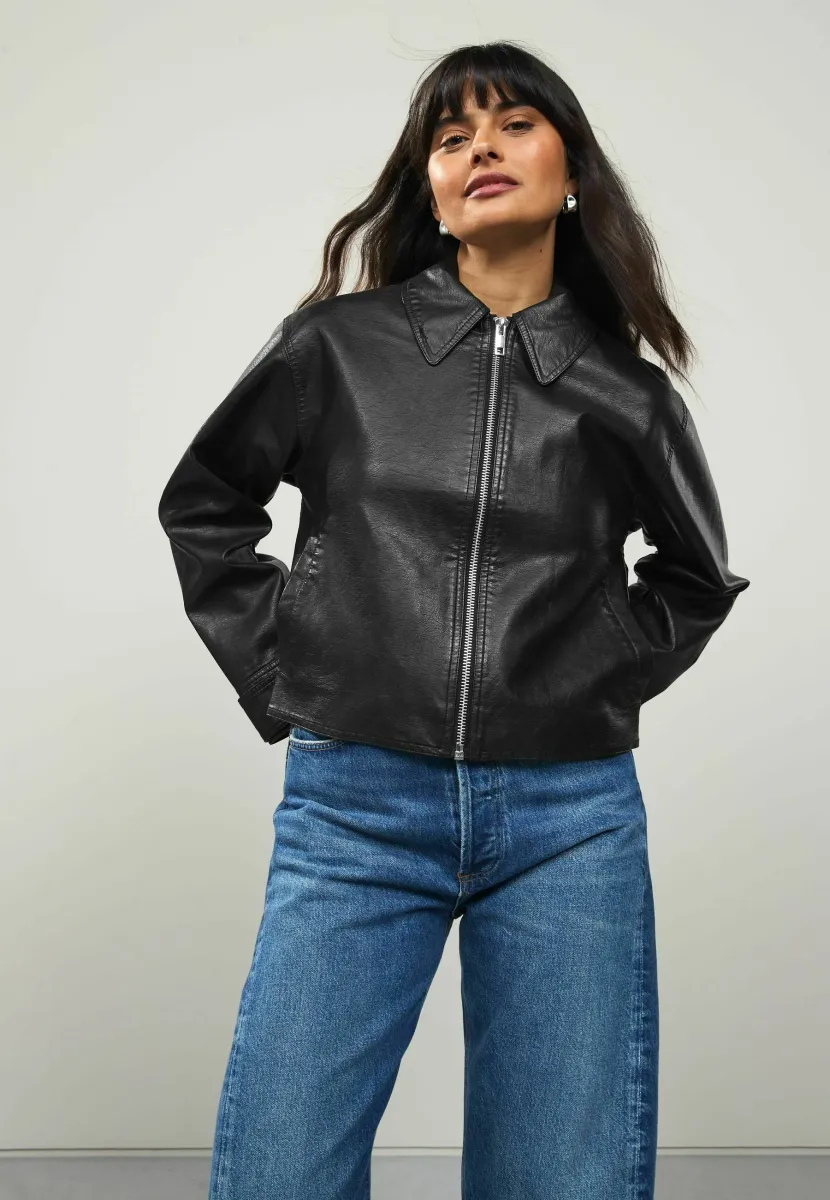REGULAR FIT ZIP THROUGH - Kunstlederjacke - black