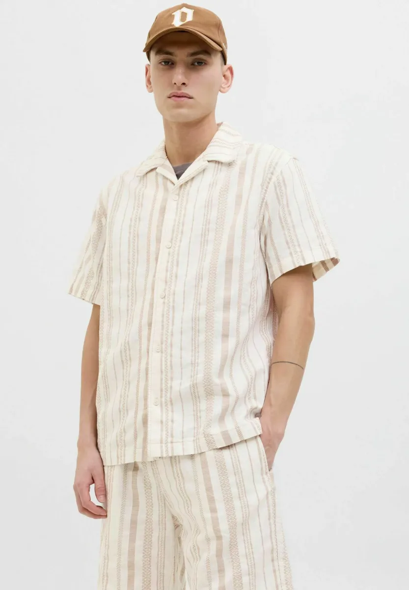 RELAXED FIT - Hemd - ecru