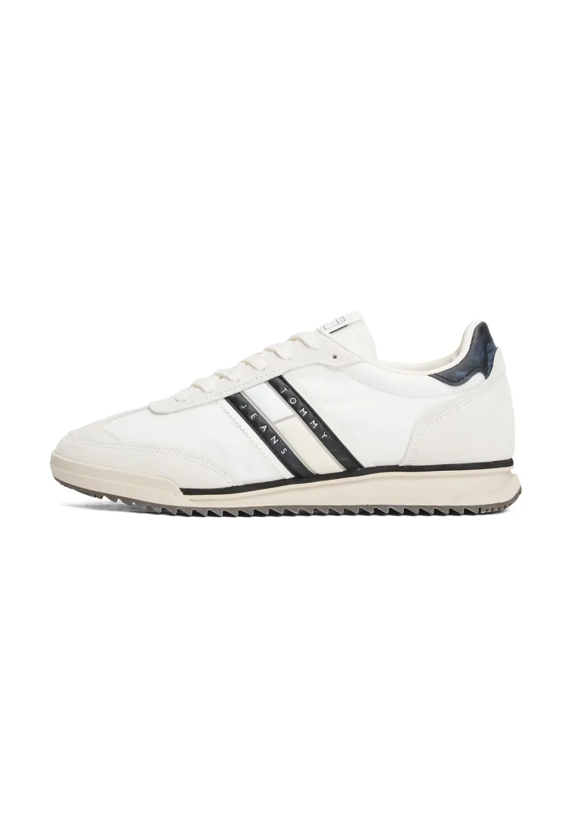 RETRO RUNNER CLEATED - Sneaker low - black