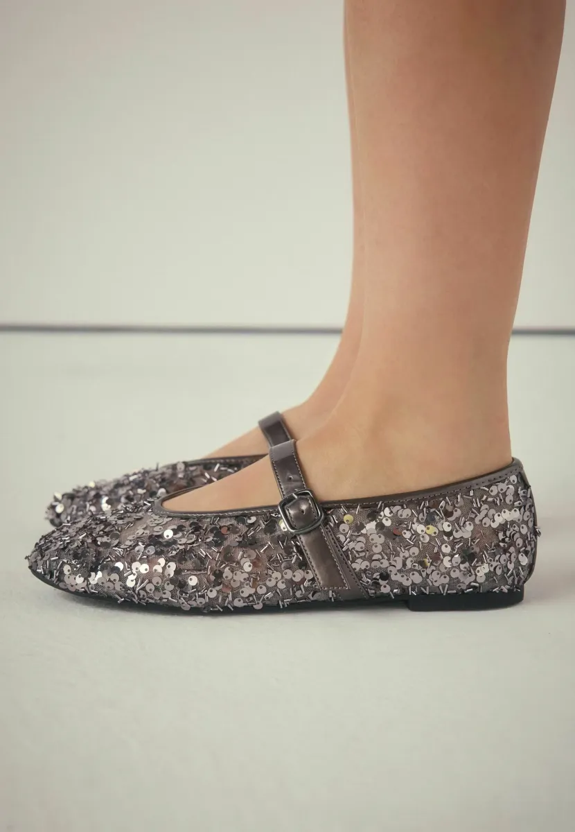 Riemchenballerina - pewter sequin