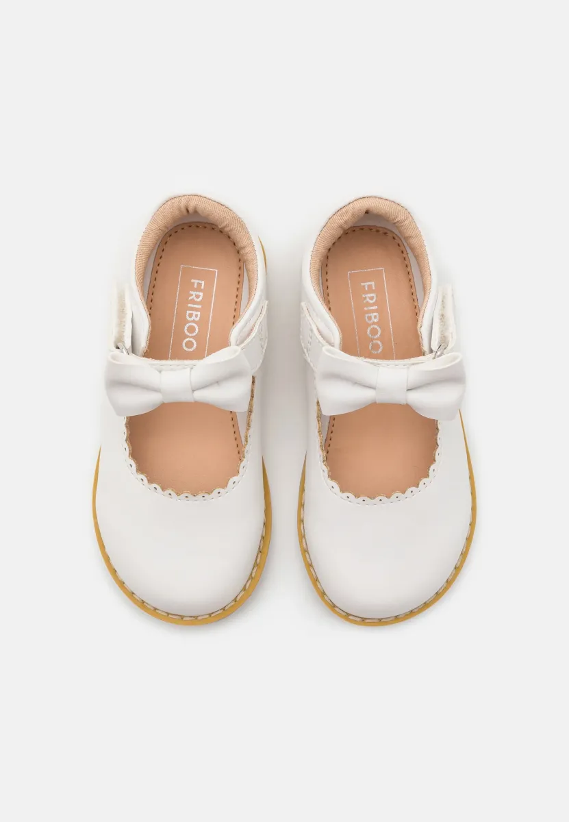 Riemchenballerina - white