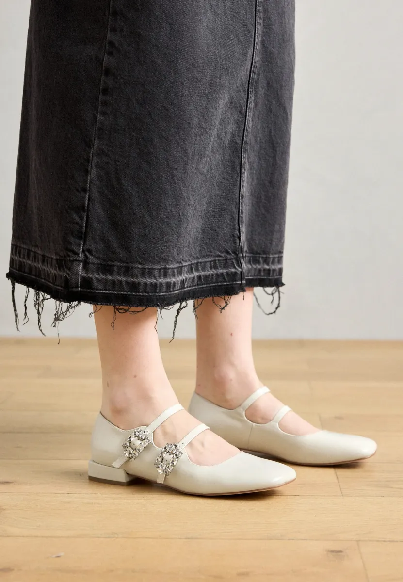 Riemchenballerina - white