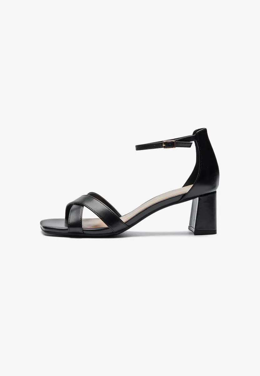 Riemensandalette - black