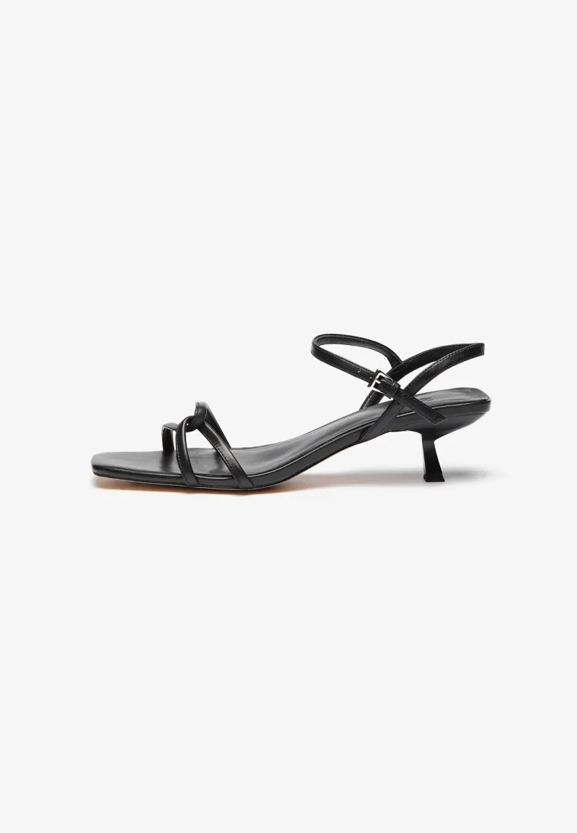 Riemensandalette - black