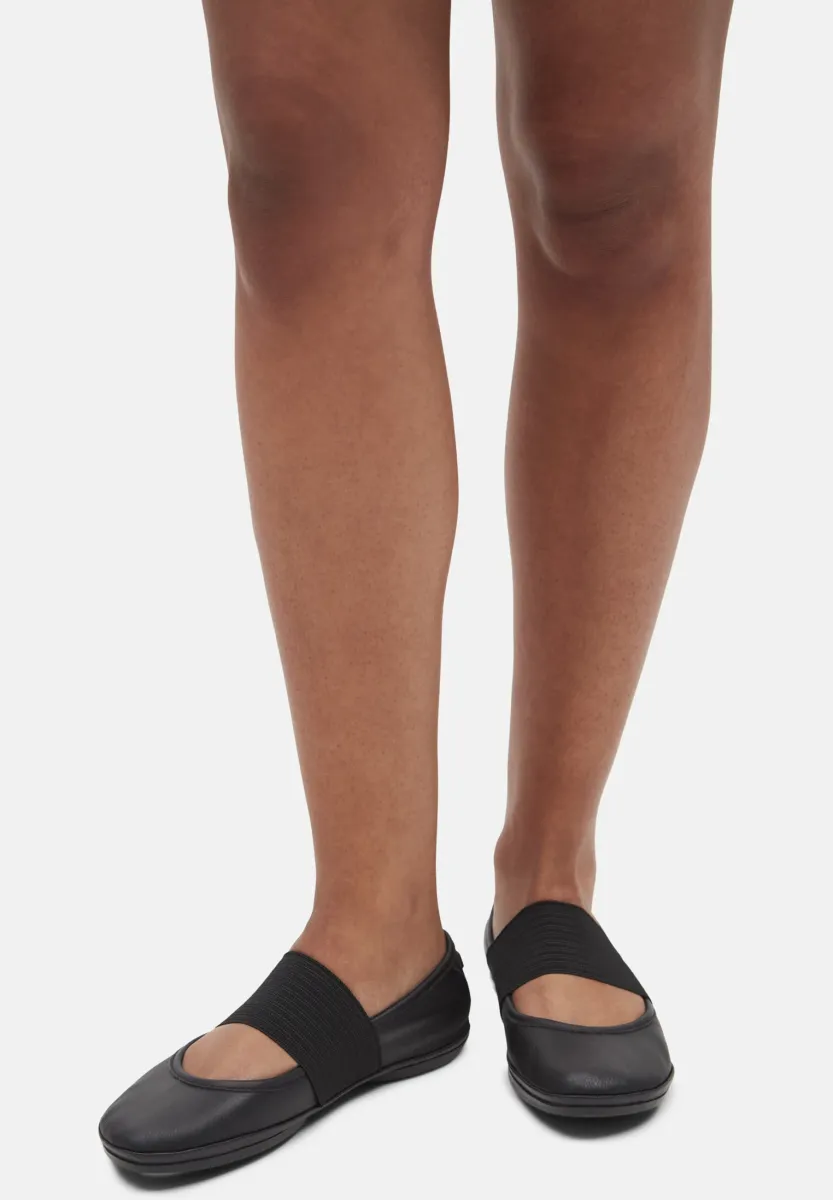 RIGHT NINA - Riemchenballerina - black