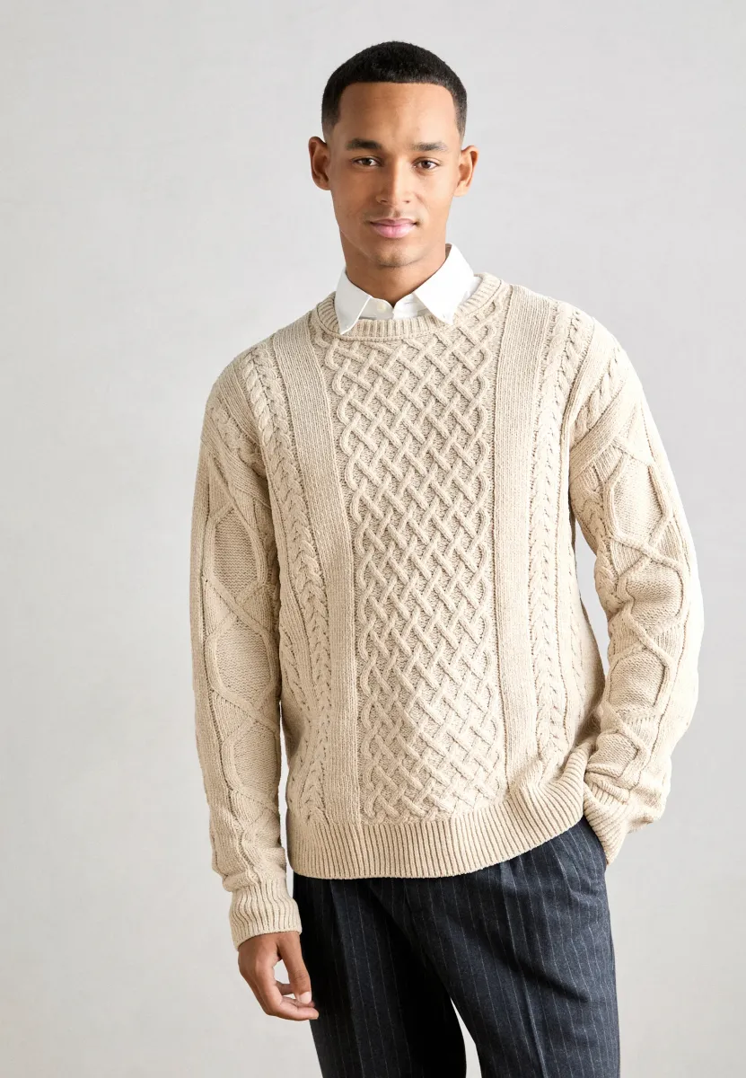 ROUND NECK EXTRA DROPPED SHOULDER SWEATER - Strickpullover - parchment