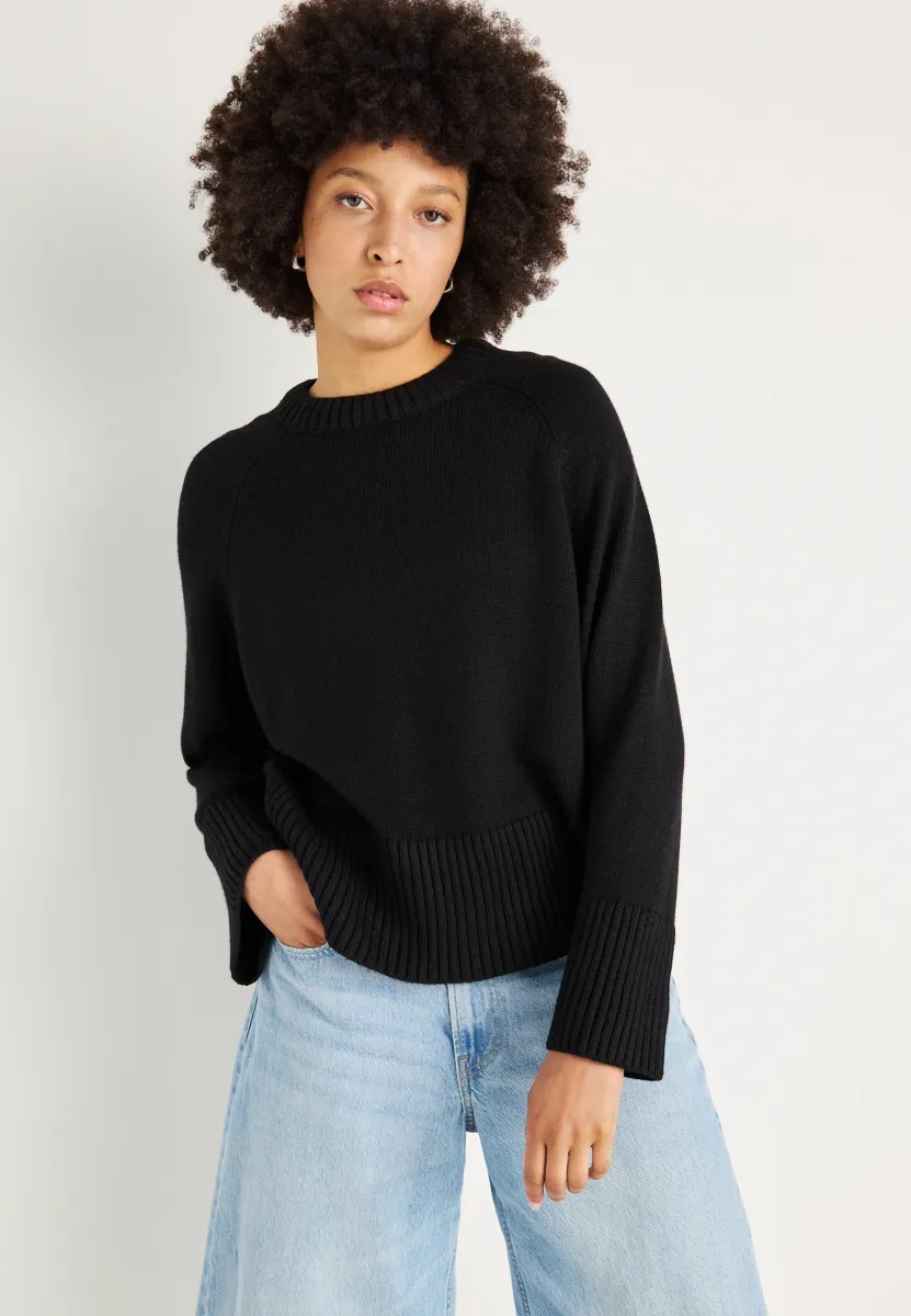 ROUND NECK SWEATER - Strickpullover - black