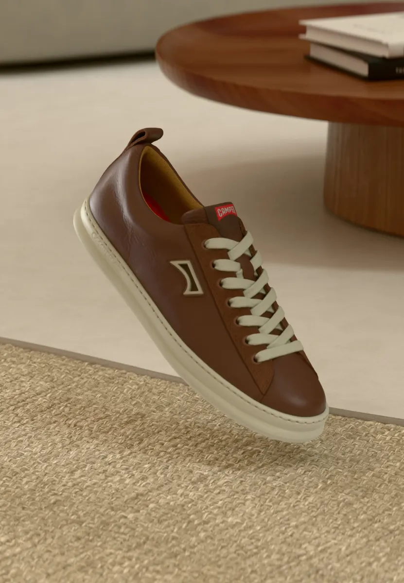 RUN FOUR - Sneaker low - sella cola/rug cola