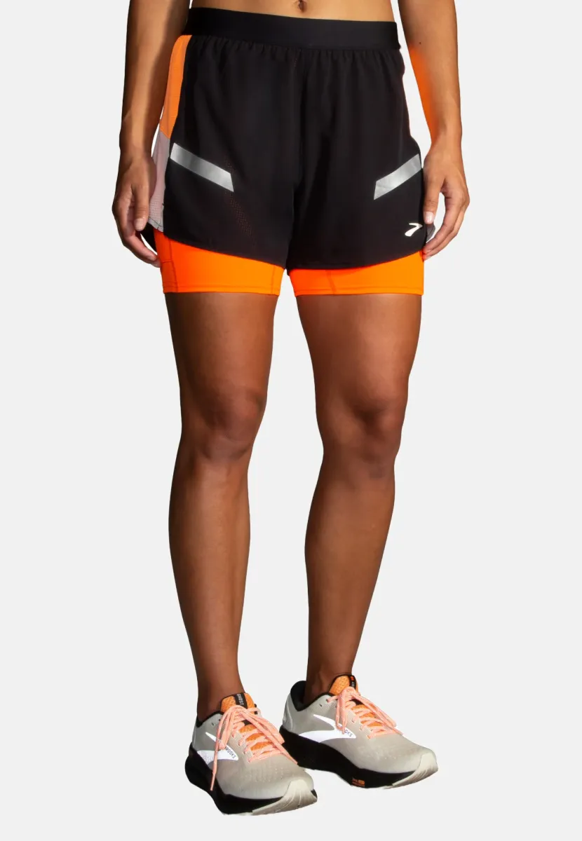 RUN VISIBLE 4" 2-IN-1 SHORT 2.0 - Kurze Sporthose - black ecru fluoro flash