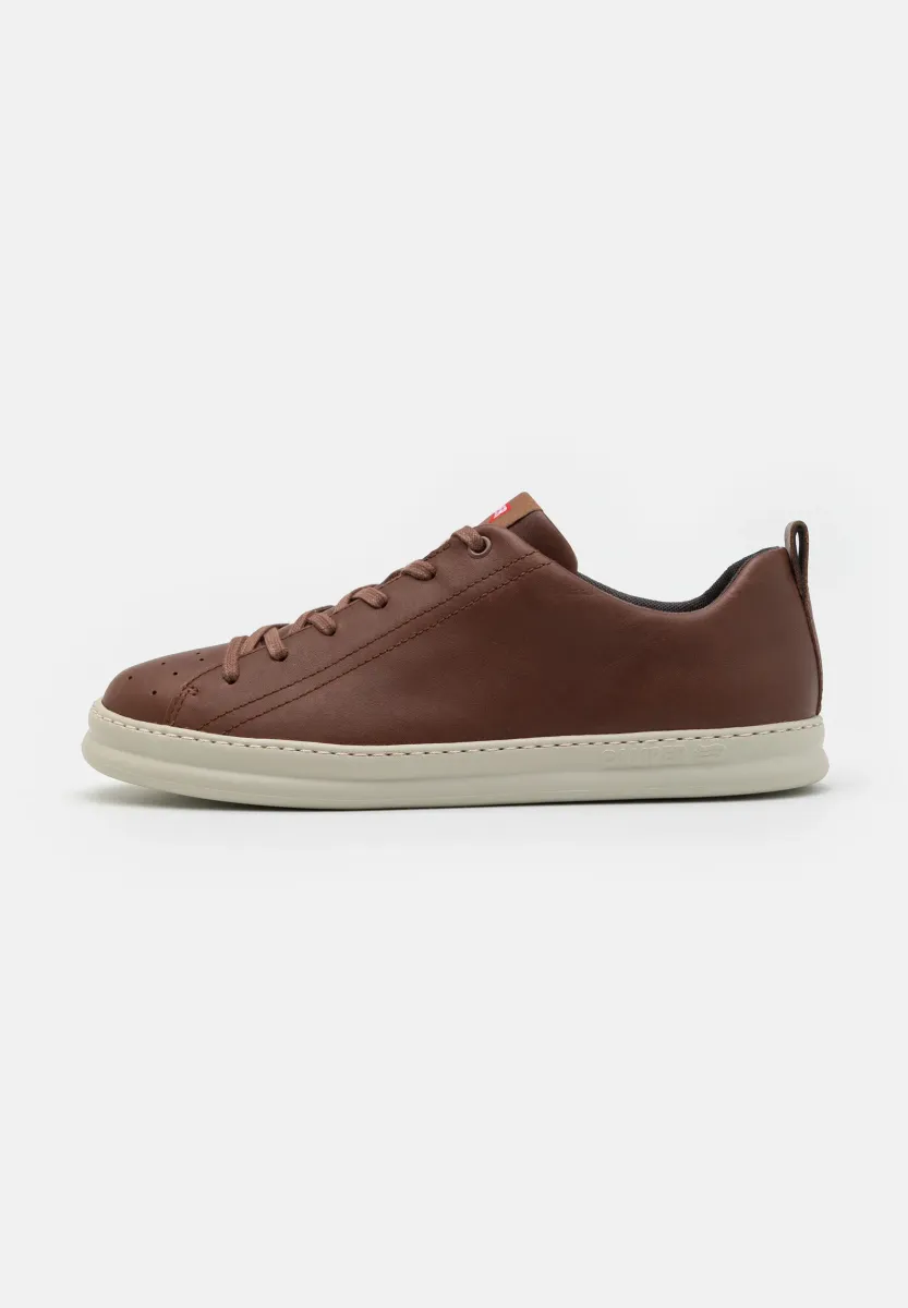 RUNNER FOUR - Sneaker low - cognac
