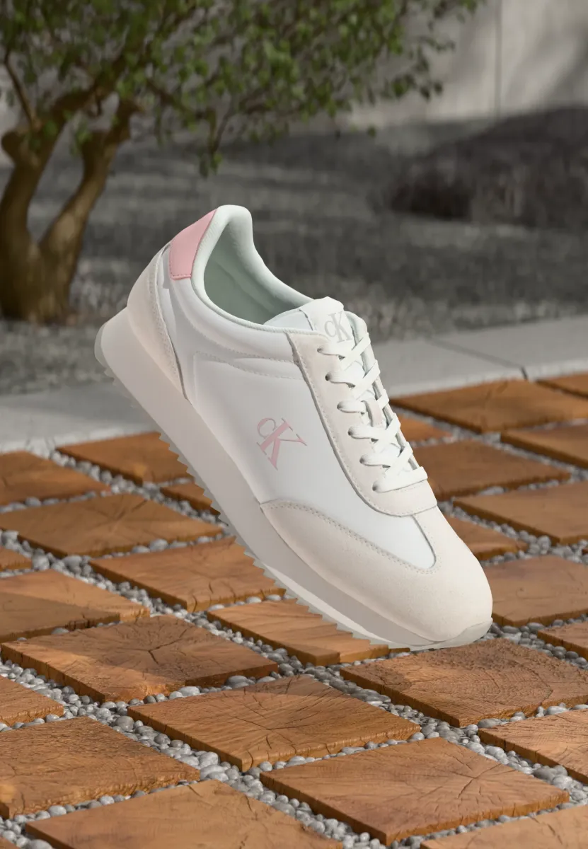 RUNNER LACEUP - Sneaker low - bright white/sweet pink