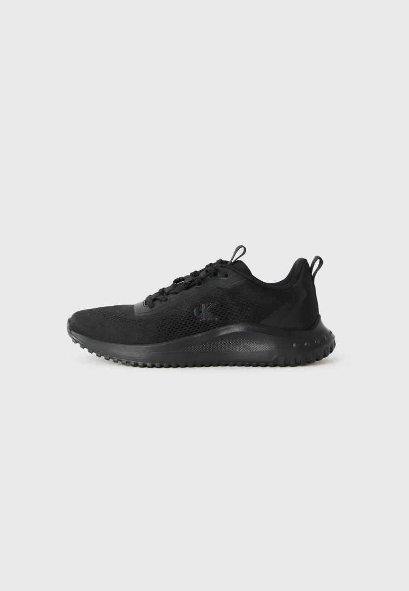 RUNNER - Sneaker low - triple black