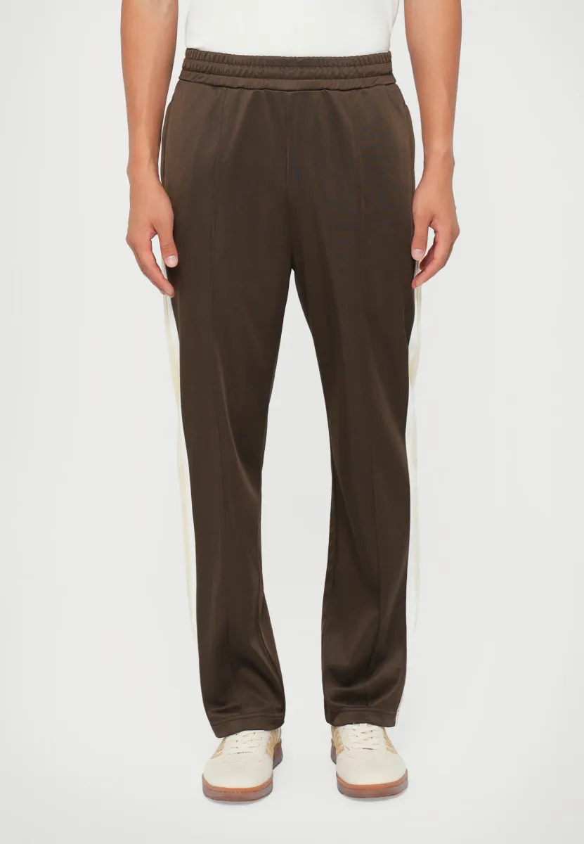 RUNNING DOG PLEATED TRACK PANT - Jogginghose - brown