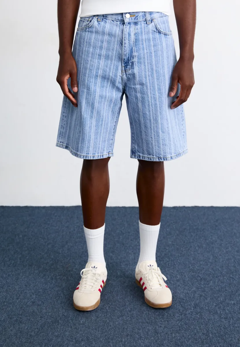 RYLAN - Jeans Shorts - blue stone bleached