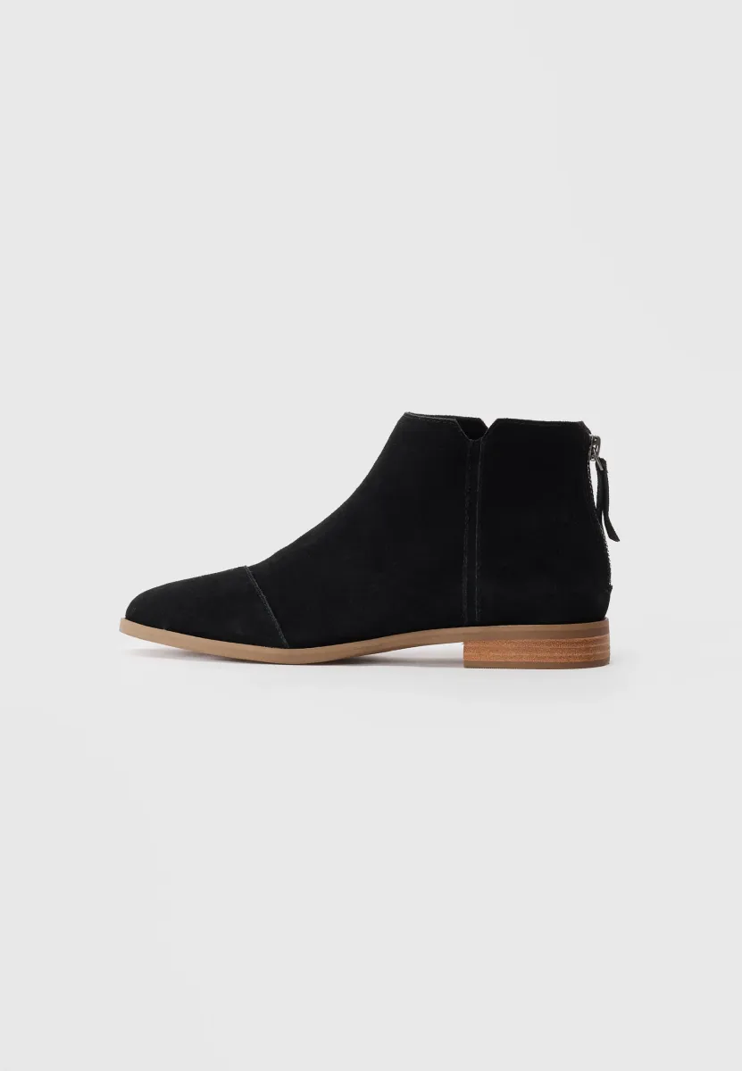 RYLIE - Stiefelette - black