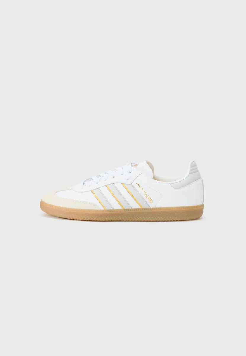 SAMBA LICENSED - Indoor-Fußballschuhe - white/lgh solid grey/gum