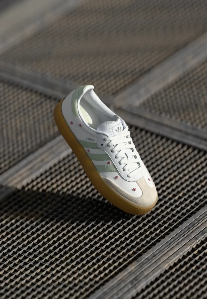 SAMBAE - Sneaker low - footwear white/green