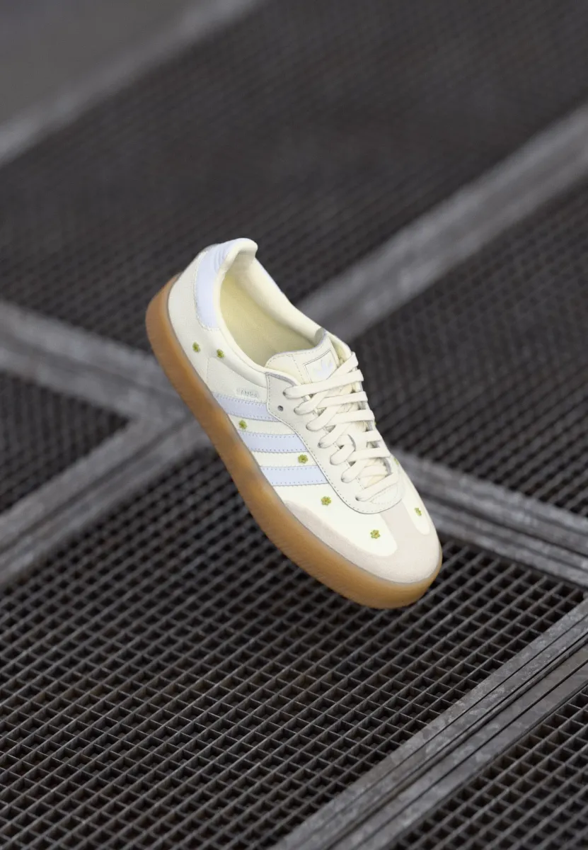 SAMBAE - Sneaker low - off white/footwear white/clear mint