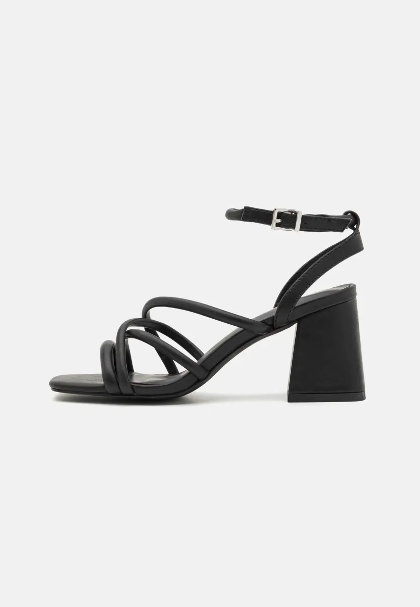 Schaftsandale - black