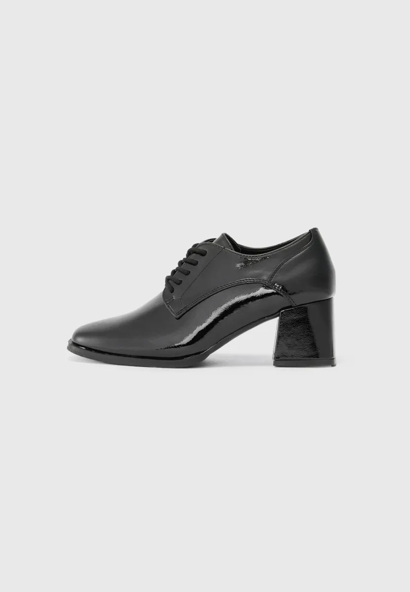 Schnürpumps - black