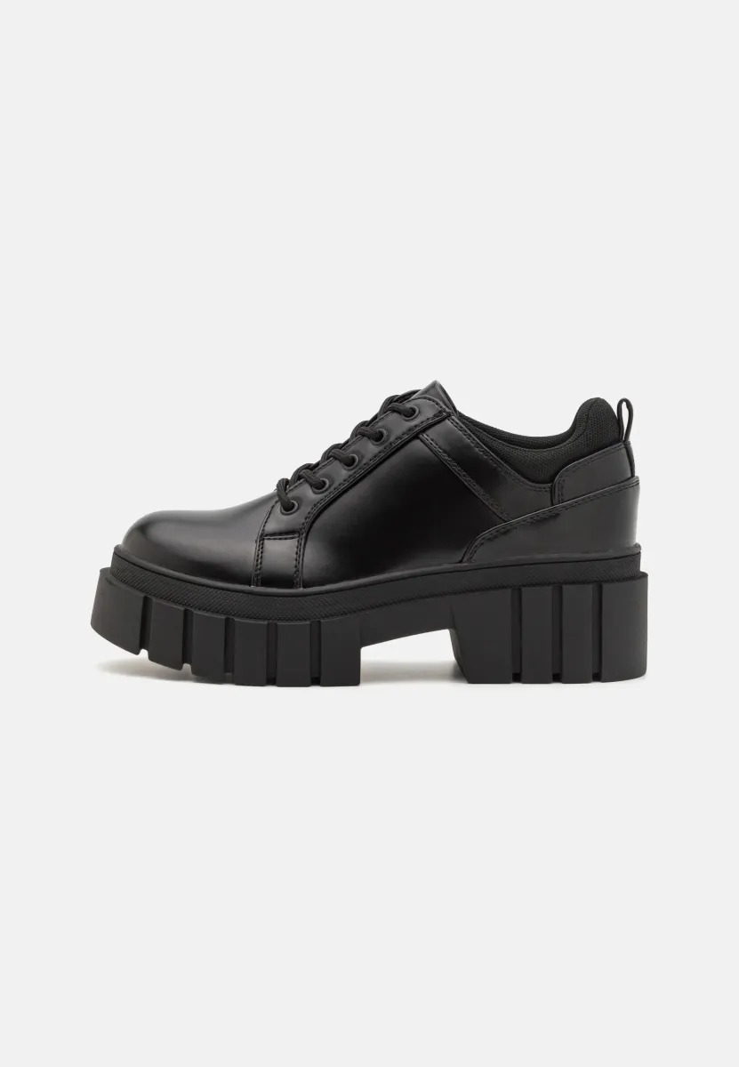 Schnürpumps - black