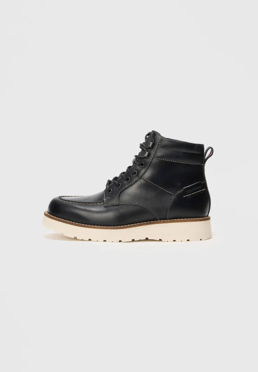 Schnürstiefelette - black