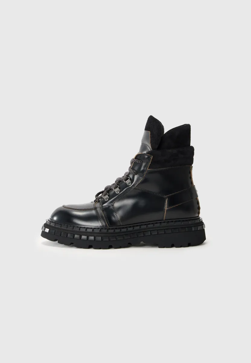Schnürstiefelette - black