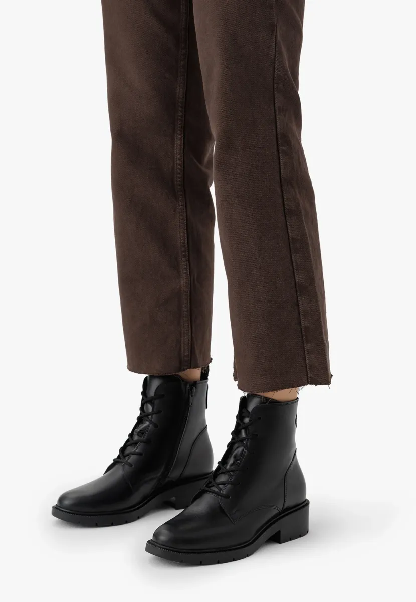 Schnürstiefelette - schwarz