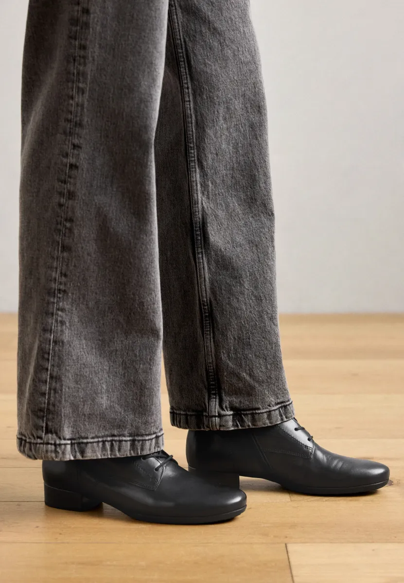 Schnürstiefelette - schwarz