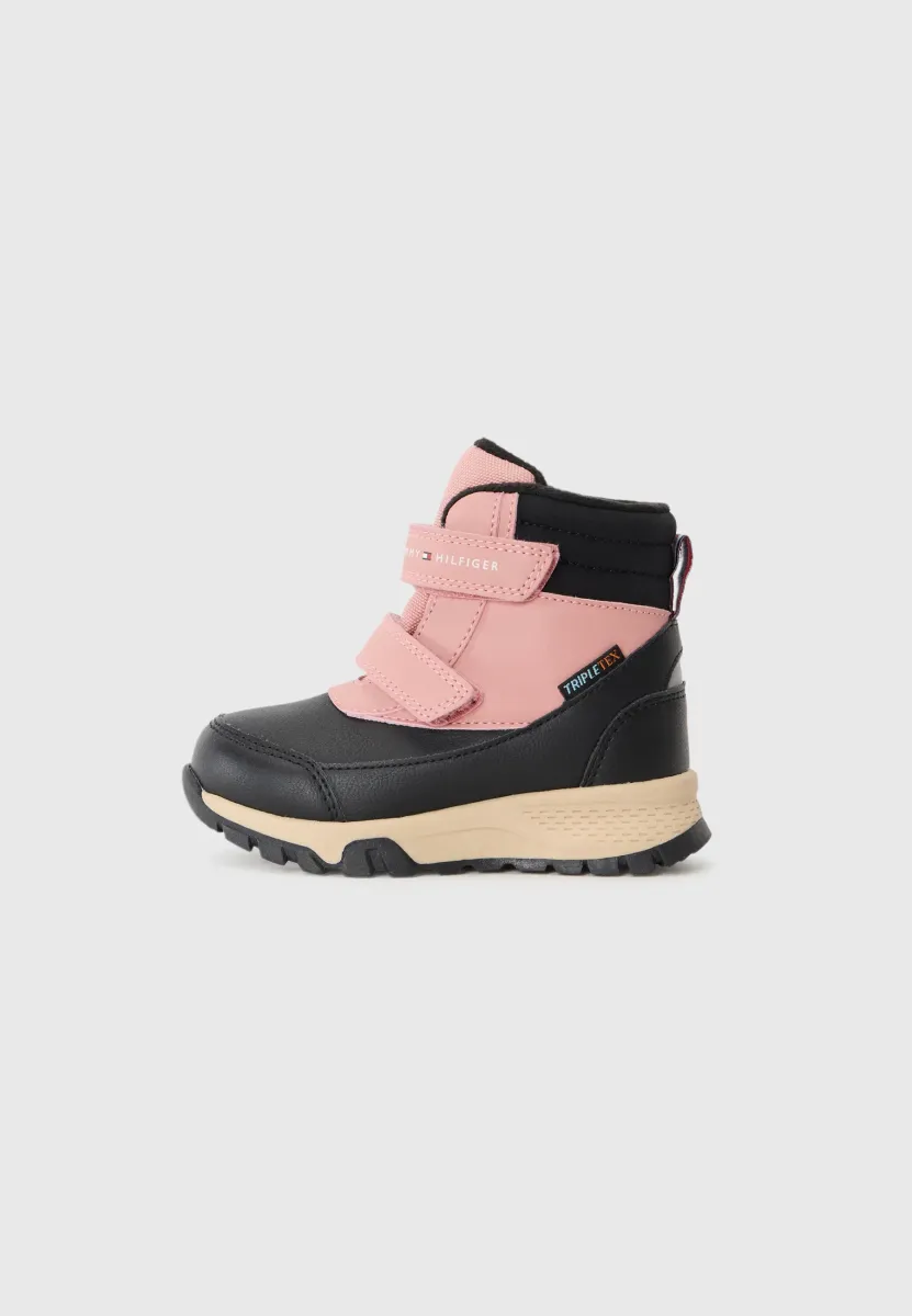 SCOTTIE UNISEX - Snowboot/Winterstiefel - black/pink