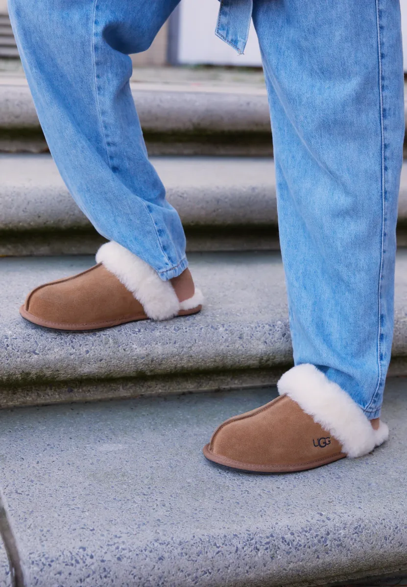 SCUFFETTE II - Hausschuh - chestnut