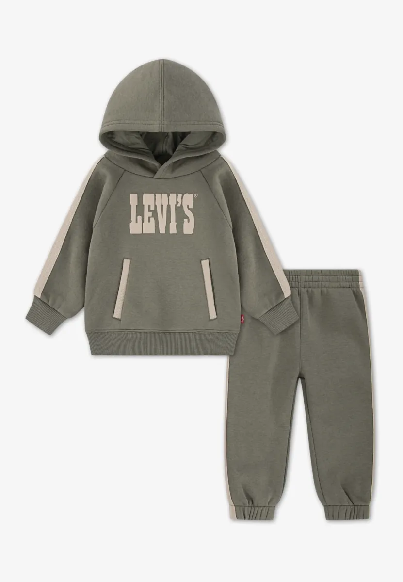 SET - Jogginghose - deep lichen green