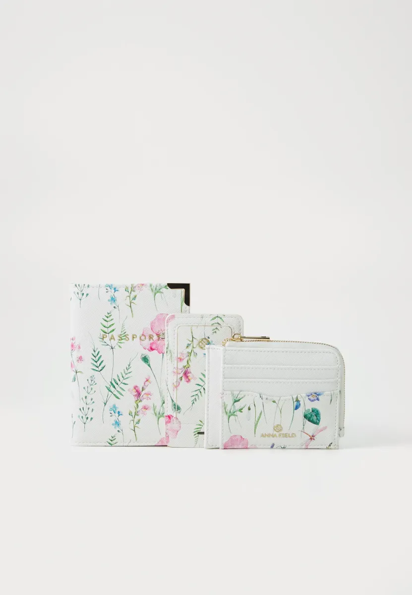 SET - Reisezubehör - white