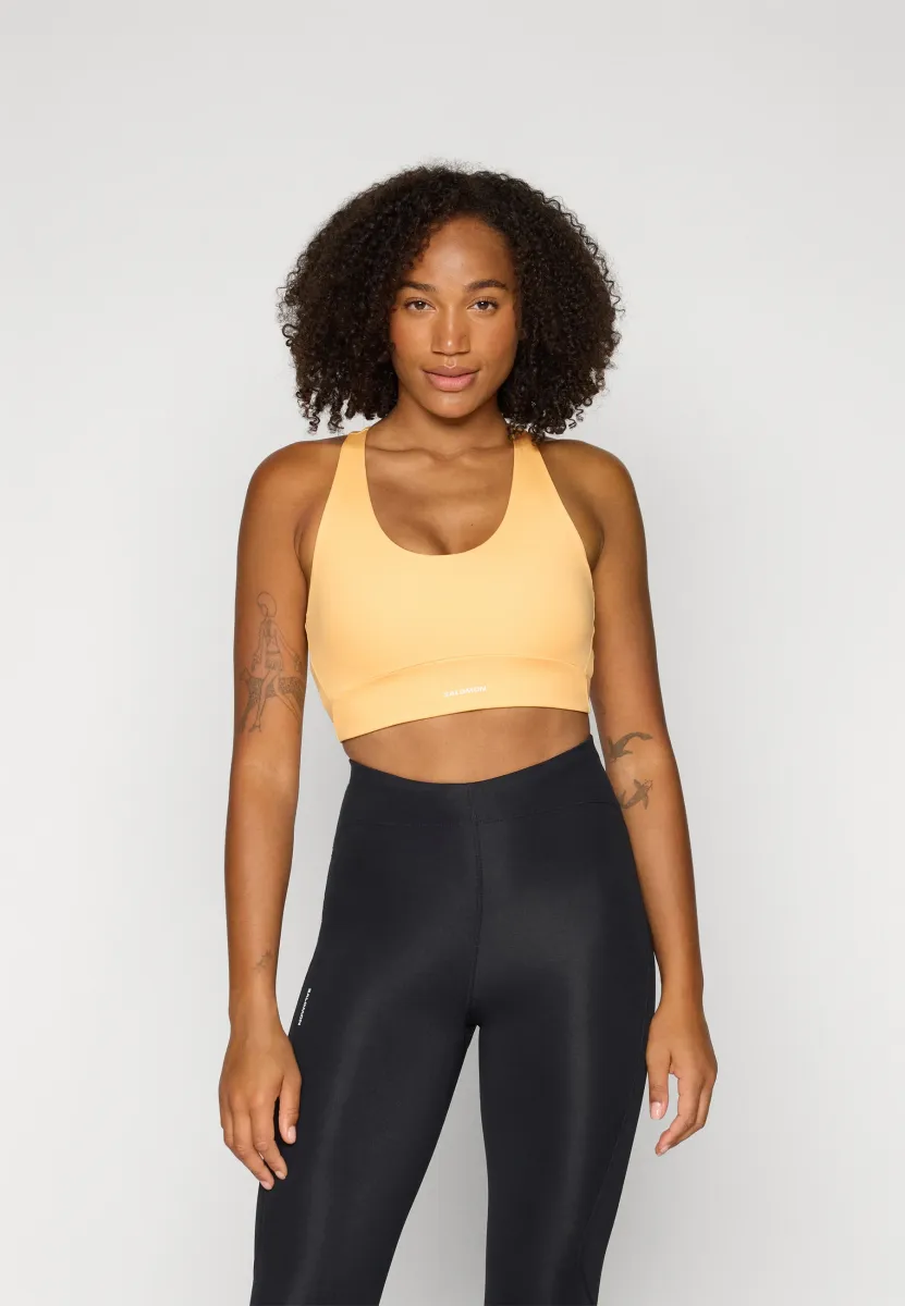 SHKOUT CORE BRA - Sport-BH mit mittlerer Stützkraft - warm apricot