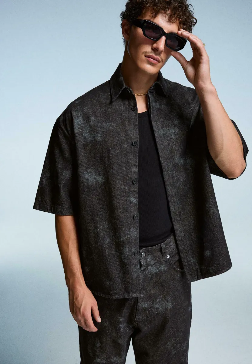 SHORT SLEEVE BOXY FIT - Hemd - black