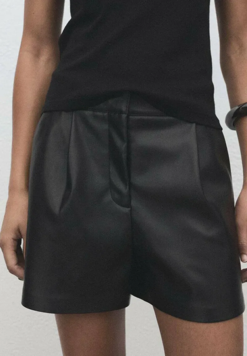 Shorts - black