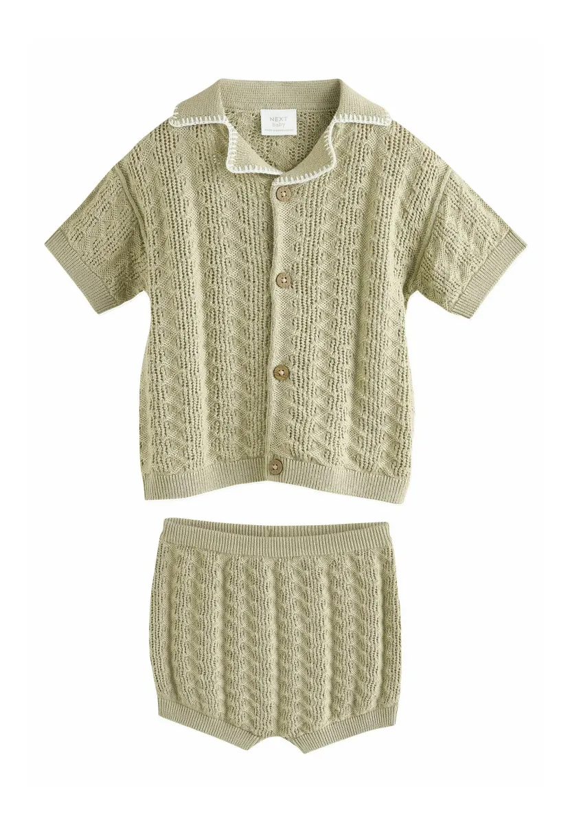 Shorts - sage green