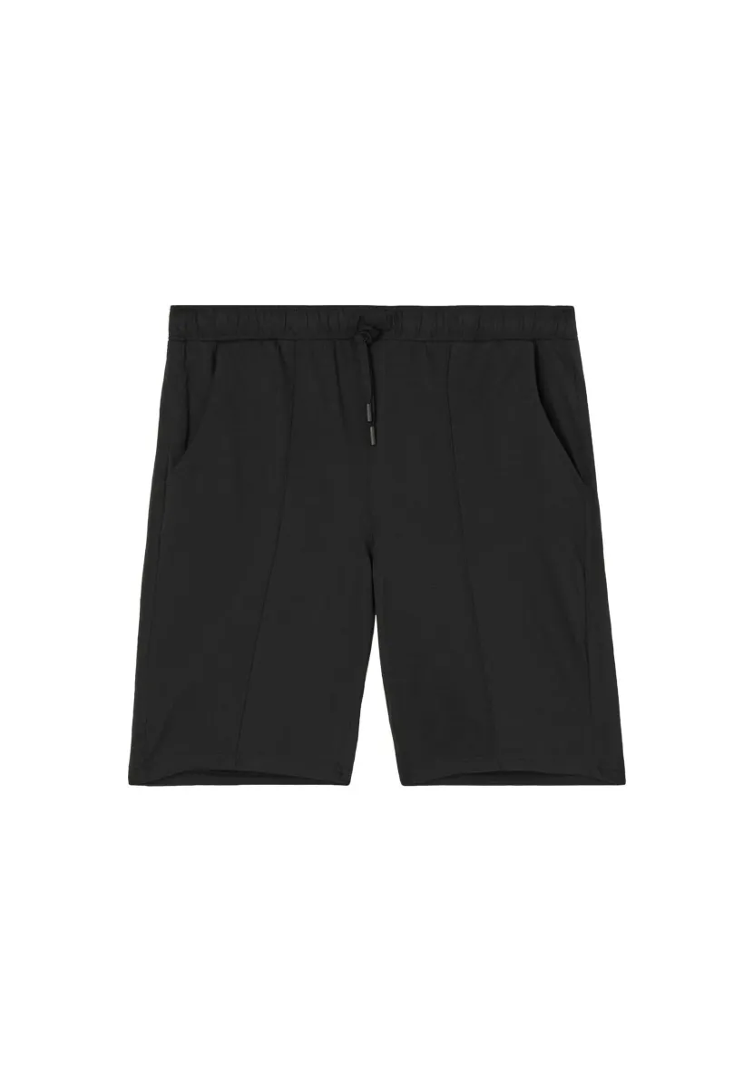 Shorts - schwarz black