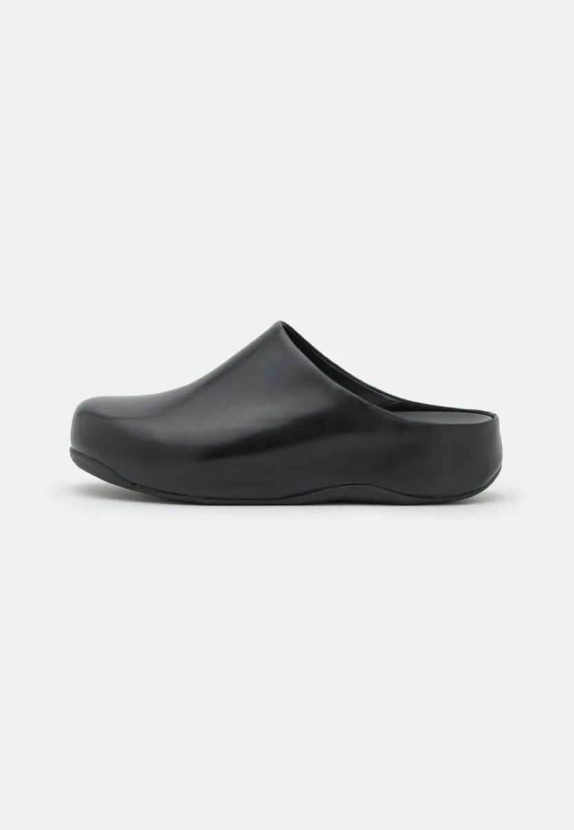 SHUV  - Pantolette flach - black