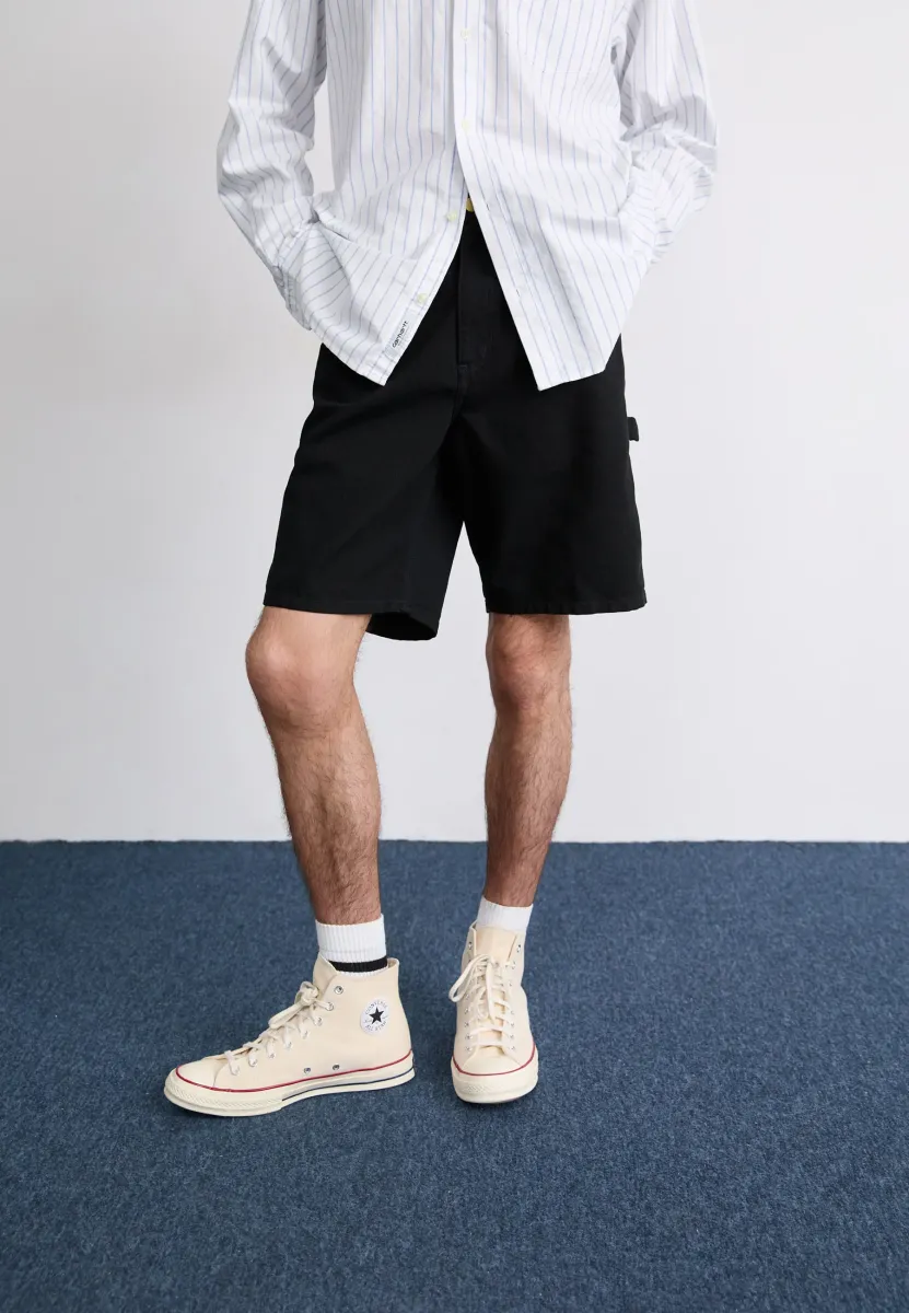 SINGLE KNEE - Shorts - black