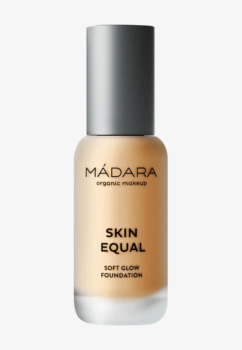 SKIN EQUAL SOFT GLOW FOUNDATION SPF15 - Foundation - #50 golden sand