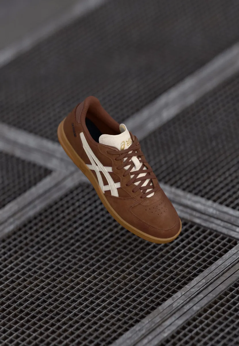 SKYHAND OG UNISEX - Sneaker low - reddish brown/oatmeal