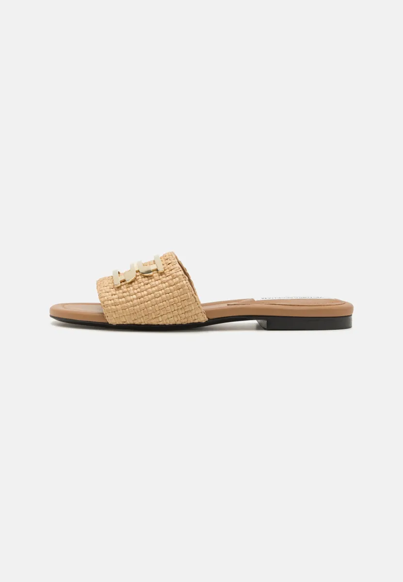 SLIDE - Pantolette flach - light beige