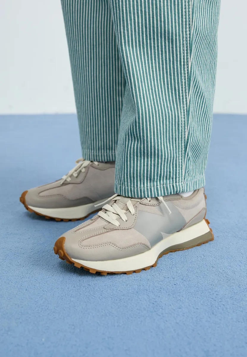 Sneaker low - arid stone