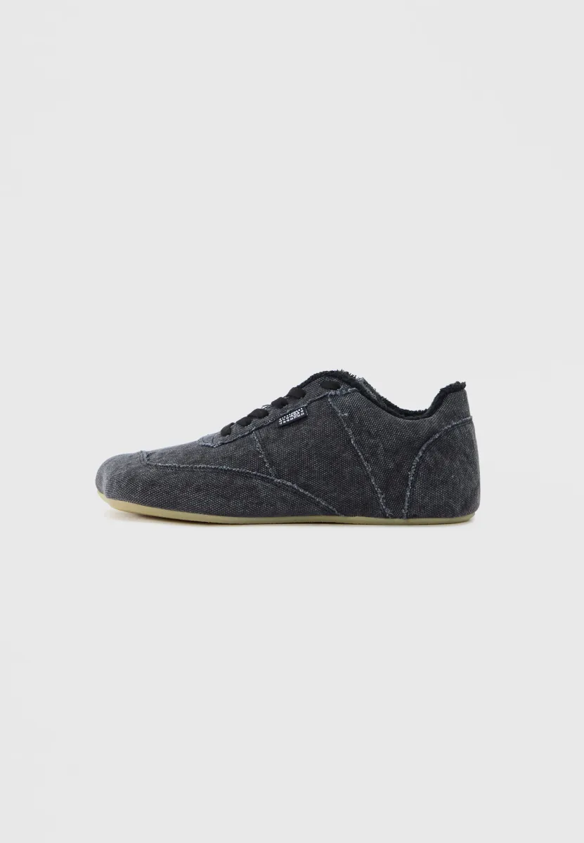 Sneaker low - black